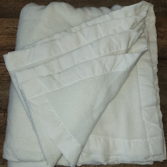 Bedding Vintage Waffle Weave Blanket With Satin Trim 86x96 Poshmark